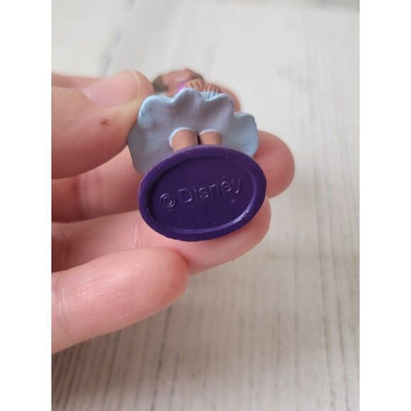 Disney pigtail bun girl mini blue dress toy figure - Picture 6 of 6